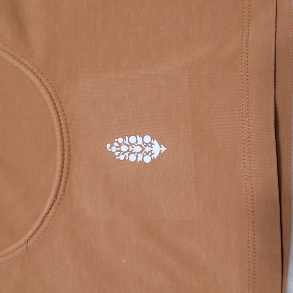 FP Movement Hot Shot Cami Crop Tank Top in Toasted Coconut XS - Picture 9 of 17